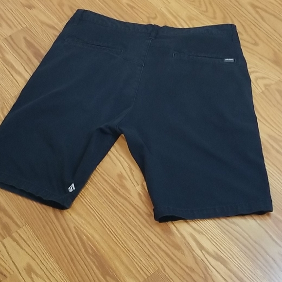 Volcom shorts 36 - Picture 3 of 9